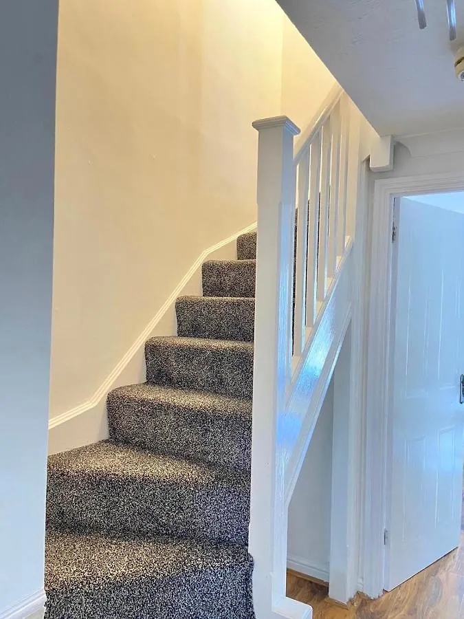 Stunning 3 Bedroom Family House In London, Private Parking And Garden, With Great Transport Links To Central London, The Excel Centre, Canary Wharf, The O2! United Kingdom